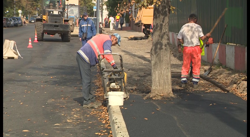 Вопросы к срокам и качеству: ремонт на Республиканской оказался в центре внимания правительства и мэрии