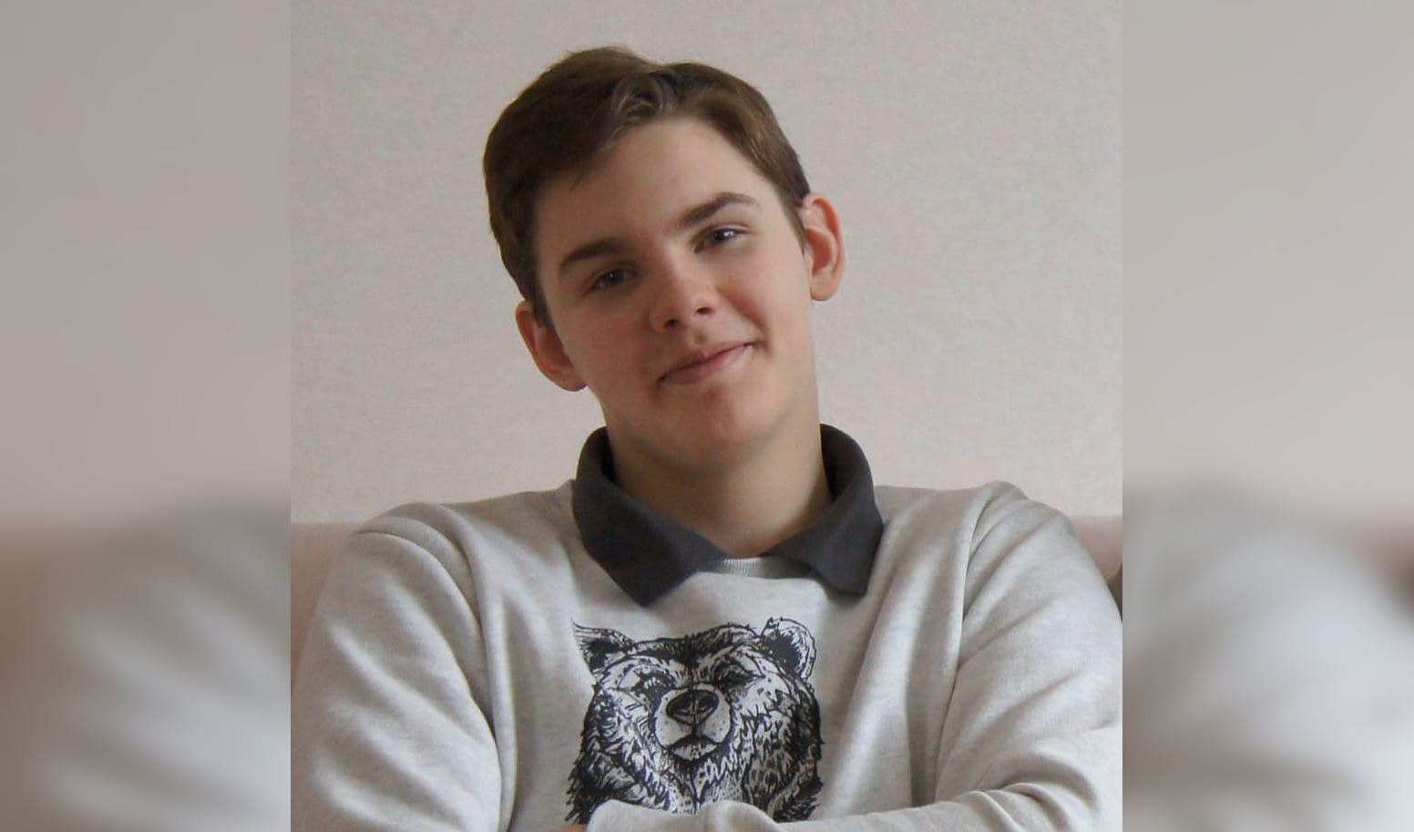 Дмитрий Миронов поздравил ярославского выпускника, сдавшего три предмета на 100 баллов