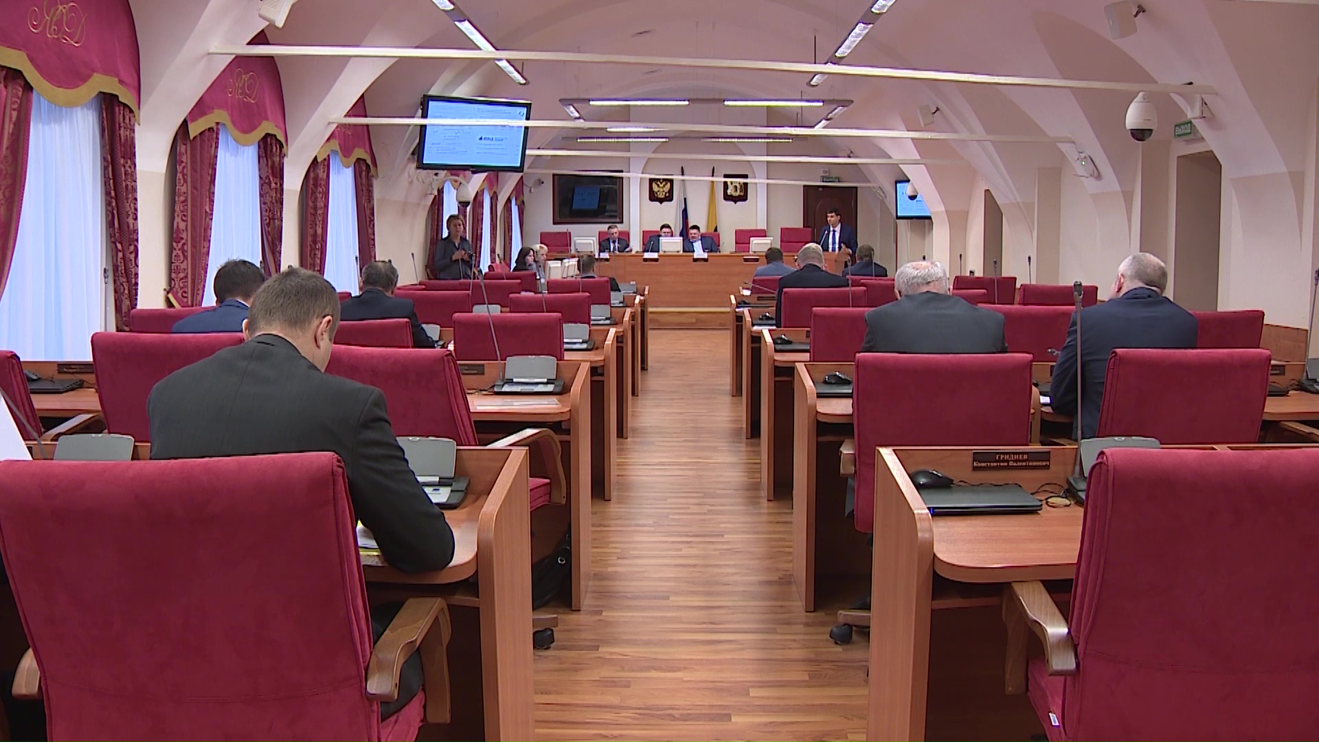 Депутаты обсудили бюджет на сферу предпринимательства на 2020-й год