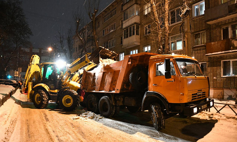 Дмитрий Миронов потребовал привести в порядок улицы Ярославля в кратчайшие сроки