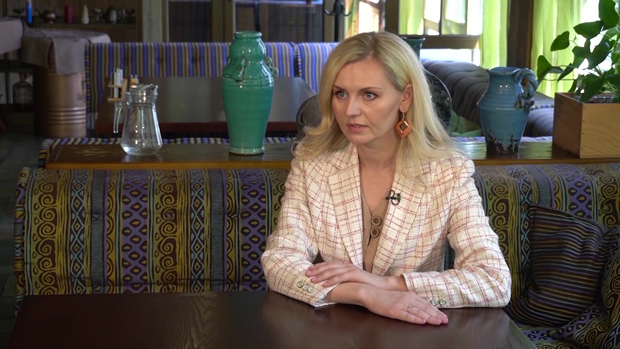 Утреннее шоу «Овсянка» от 17.08.20: учимся правильно бегать и готовим завтрак с Романом Курцыным