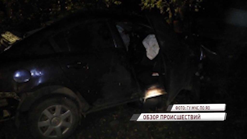 В Рыбинске перевернулась легковушка