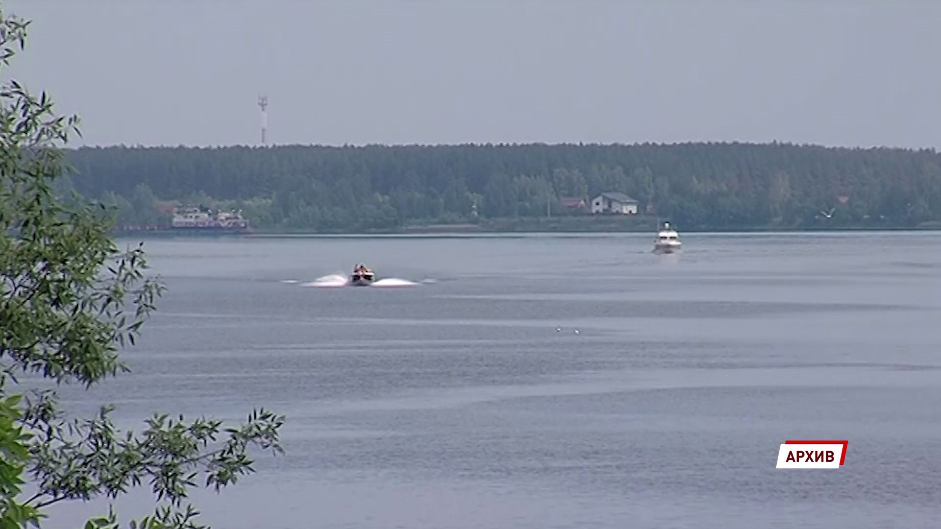 Ущерб природе от попадания в Волгу нефтепродуктов оценили в сотни тысяч рублей