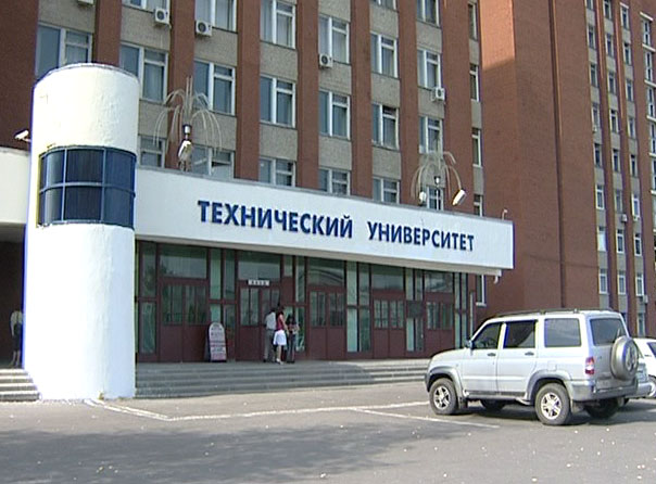 Преподаватель брал взятки