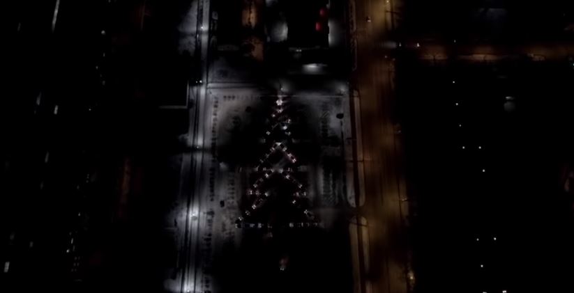 ВИДЕО: Рыбинские автолюбители соорудили автоелку