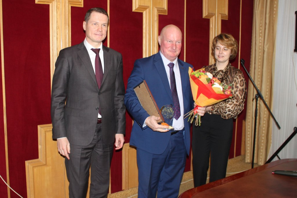 В областном правительстве наградили лучших экспортеров
