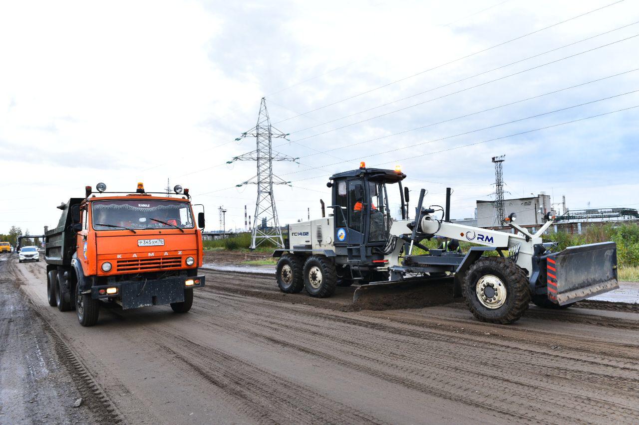 Дмитрий Миронов: "48 из 57 объектов по нацпроекту "Безопасные и качественные автомобильные дороги" находятся в работе"