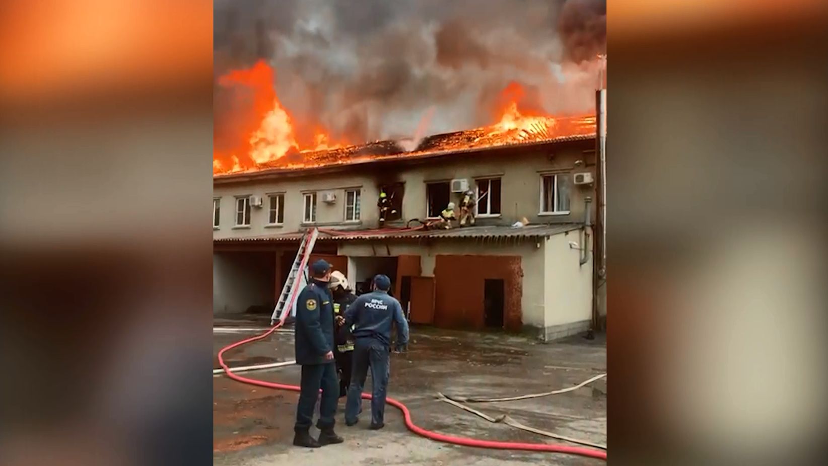 Офисные помещения горели на улице Кирпичной во Фрунзенском районе Ярославля