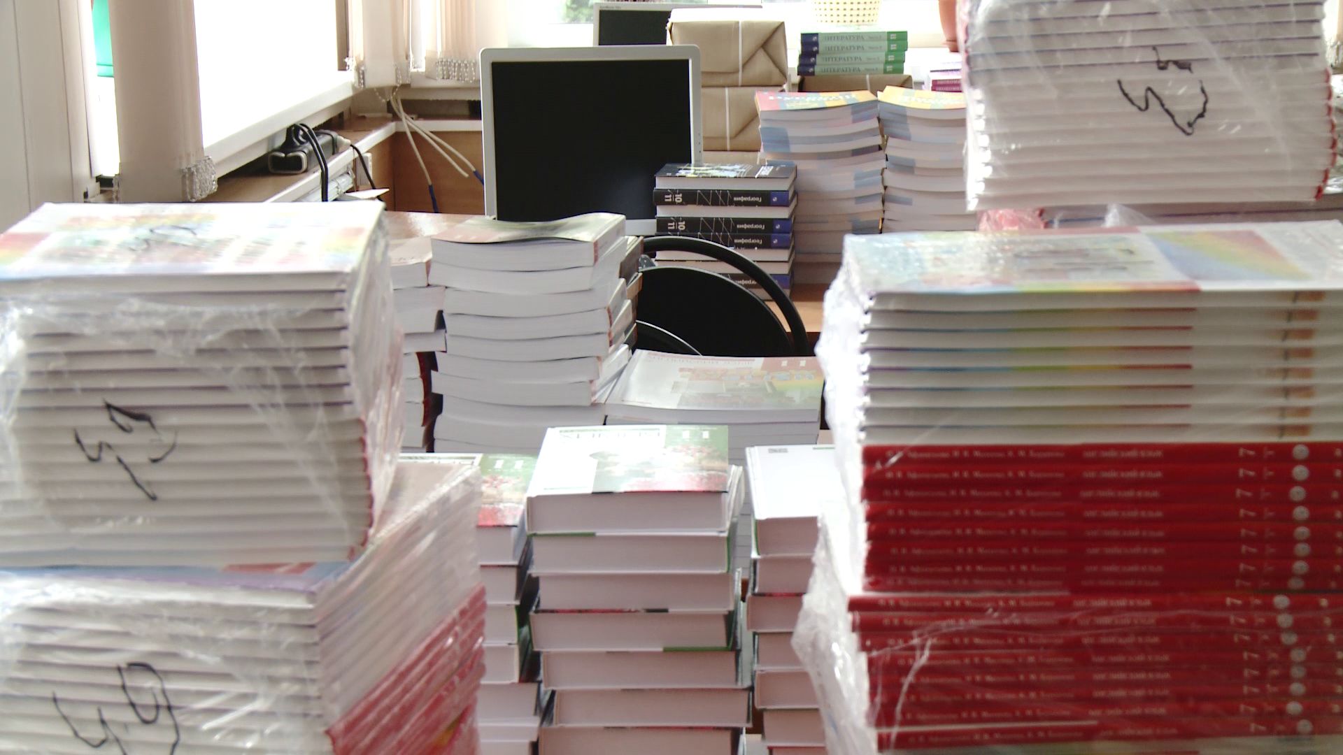 В Ярославле закупили школьные учебники на 155 миллионов рублей