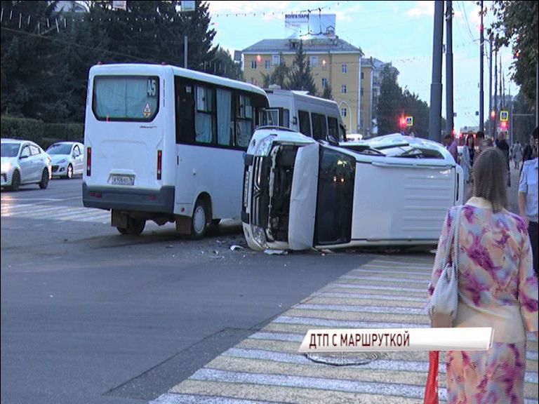 Пассажиры маршрутки, которая столкнулась с джипом: перед глазами пролетела вся жизнь
