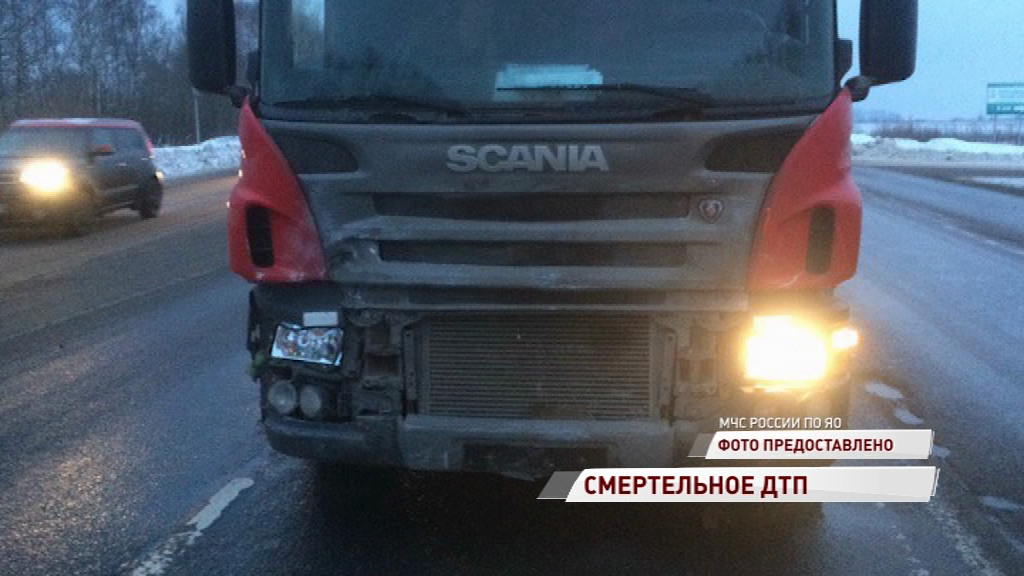 Смертельное ДТП в Брагине: дорогу не поделили фура и легковушка