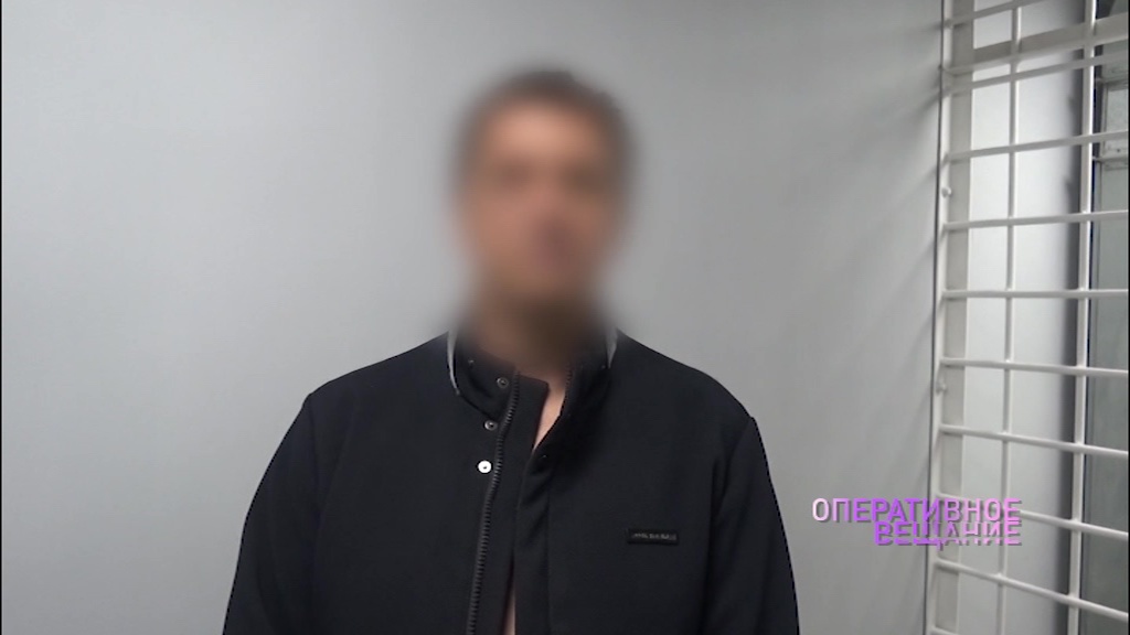 Сбил женщину, девочку и попал еще в три аварии: полиция задержала водителя без прав