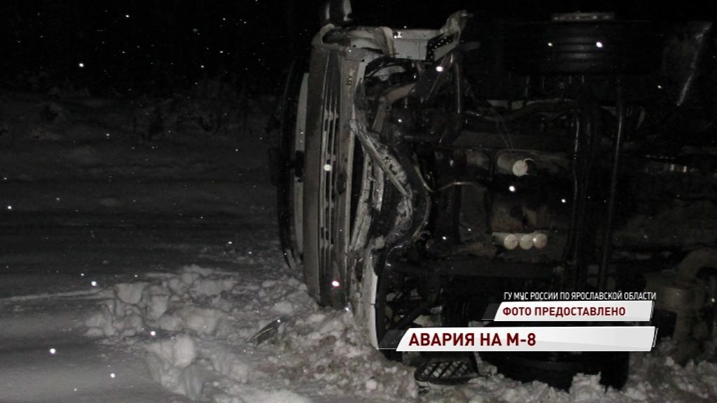 В Переславском районе в лобовую сошлись «Форд» и фура