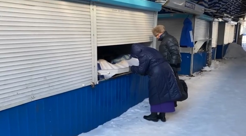 Словно в 90-е: неизвестные совершили налет на Дзержинский рынок