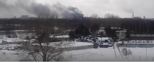 ВИДЕО: Пожар на шинном заводе: огонь охватил сто квадратов