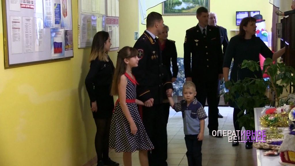 Полицейские поздравили воспитанников детского дома с Новым годом