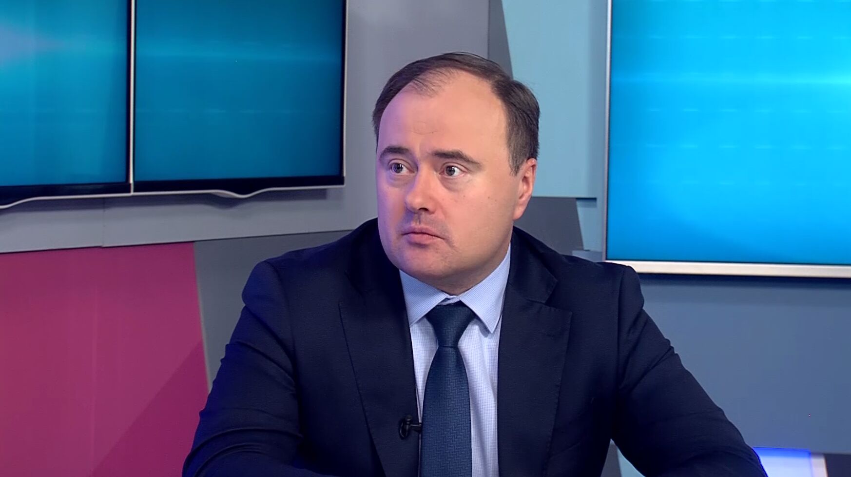 «В тему». Гость студии телеканала «Первый Ярославский» - мэр Ярославля Артём Молчанов