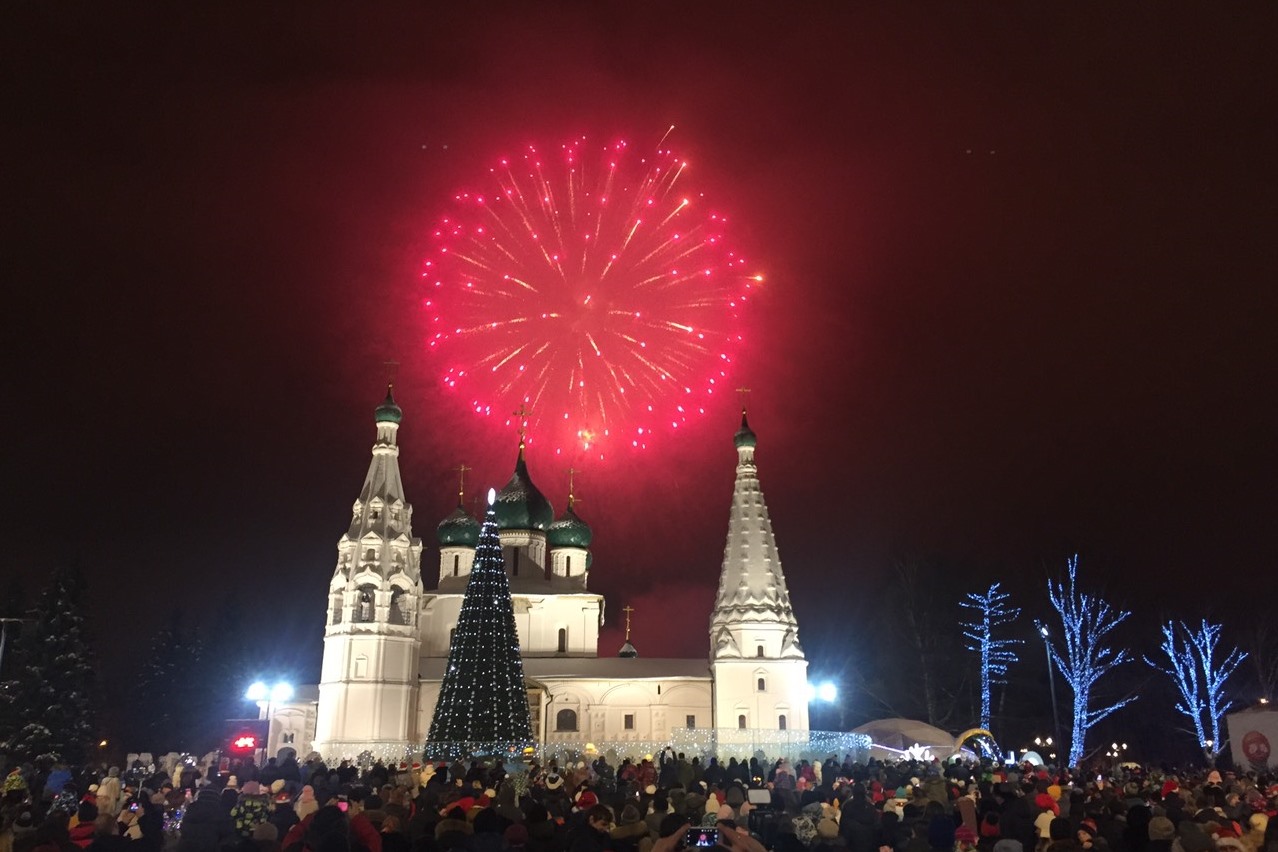 ФОТО: Как ярославцы встретили Новый год на Советской площади