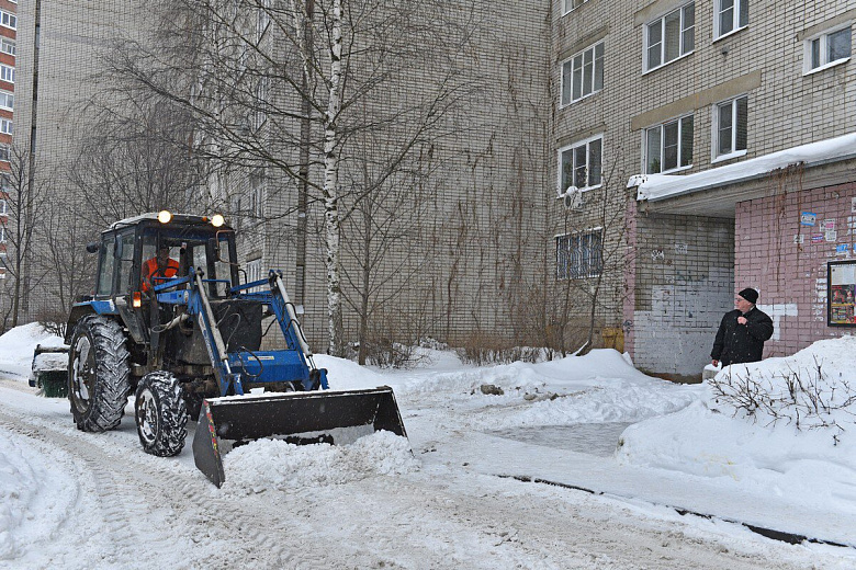 В мэрии Ярославля рассказали, как коммунальщики убирают город