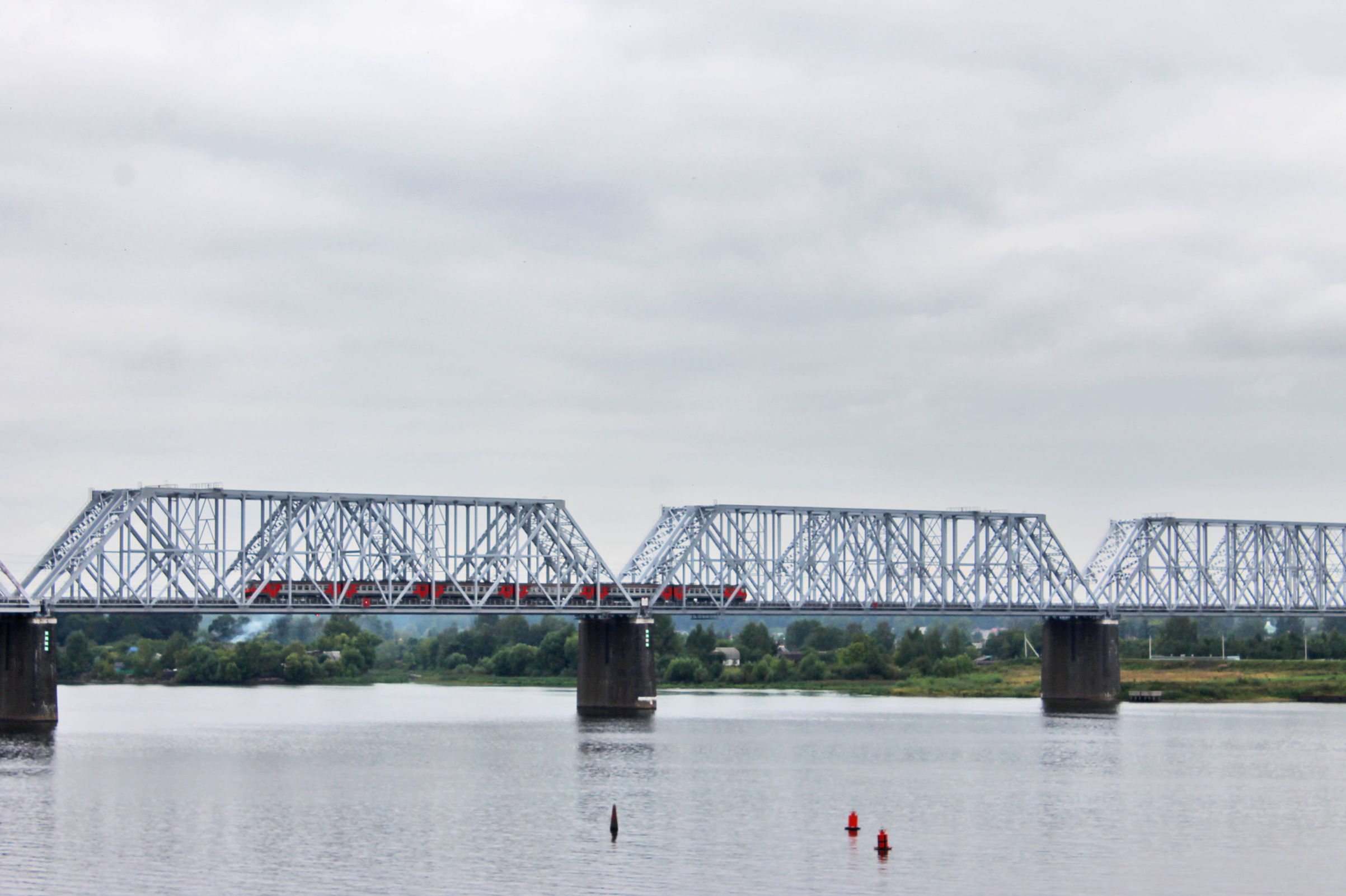 Власти Ярославля запланировали строительство новой окружной дороги и третьего моста через Волгу