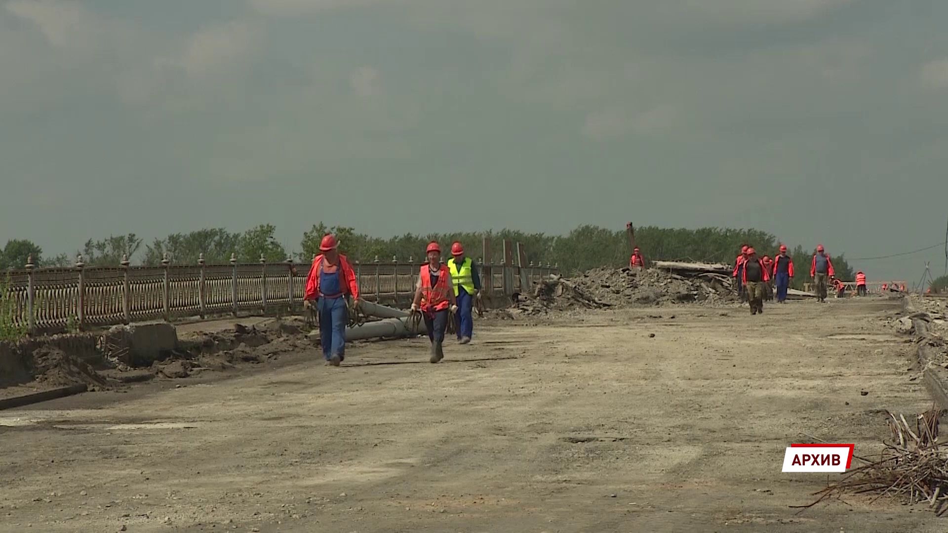 Движение по Добрынинскому мосту будет запрещено еще как минимум месяц