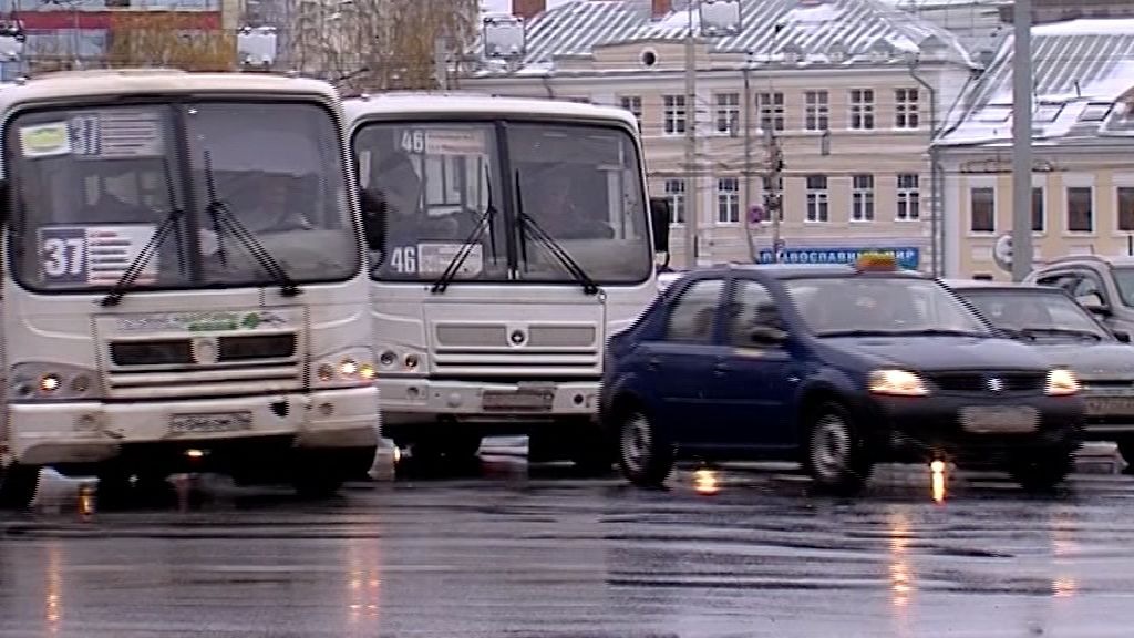 Сотрудники ГИБДД оштрафовали восемь водителей маршруток