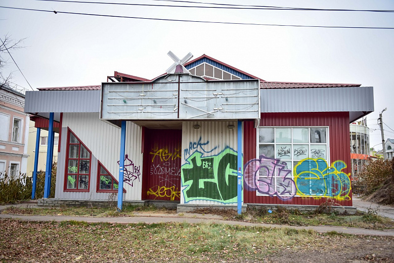 В Ярославле продолжают сносить «нестильные» ларьки