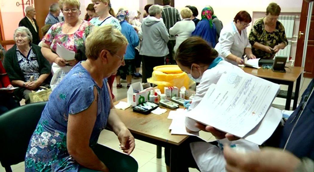 Врачи бесплатно осмотрели жителей Даниловского района и дали им рекомендации по ЗОЖ