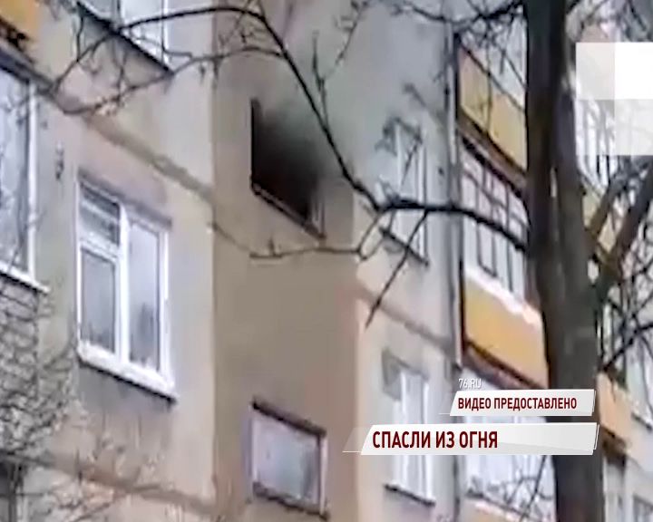 На улице Громова в Ярославле полыхала пятиэтажка