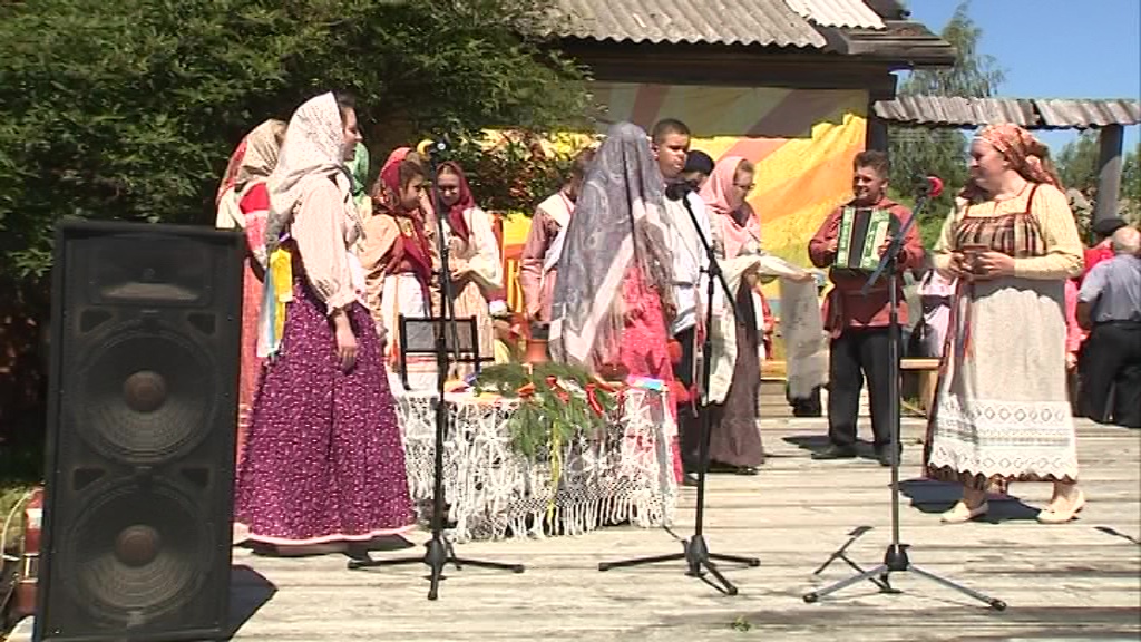 Песни, игры и окрошка: в Даниловском районе прошел фестиваль «Крошиха»