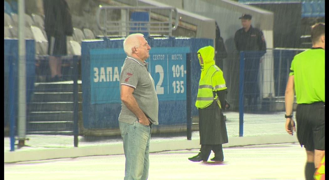 Александр Побегалов может стать лучшим тренером ФНЛ по итогам июля