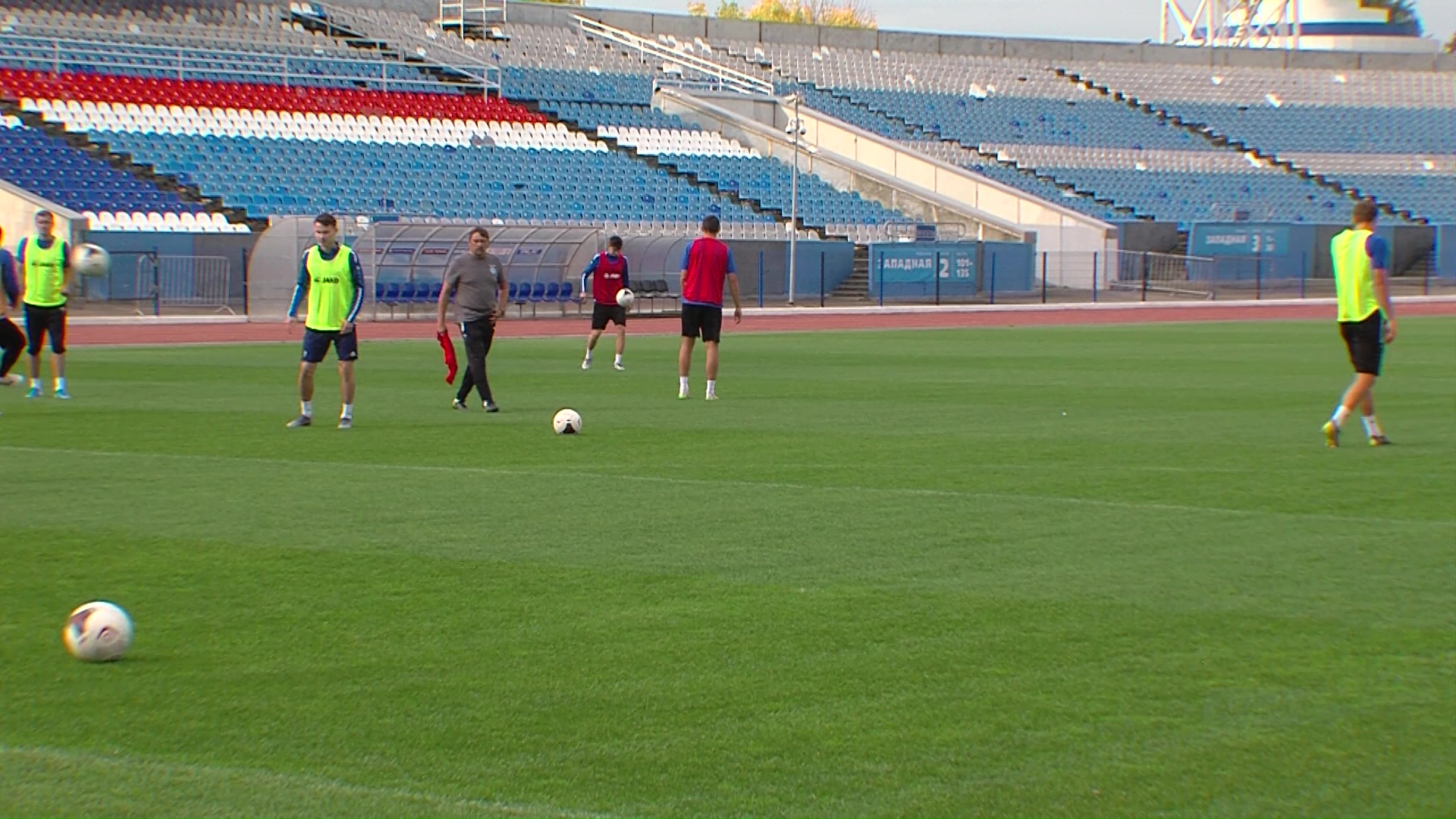 «Шинник» провел совещание, на котором обсудили итоги досрочно завершившегося сезона