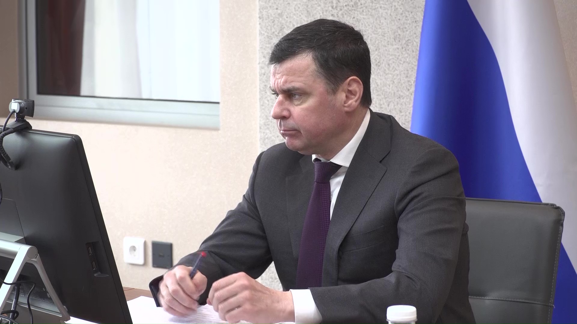 Дмитрий Миронов: «Приоритетная задача правительства – активная реализация программ занятости»