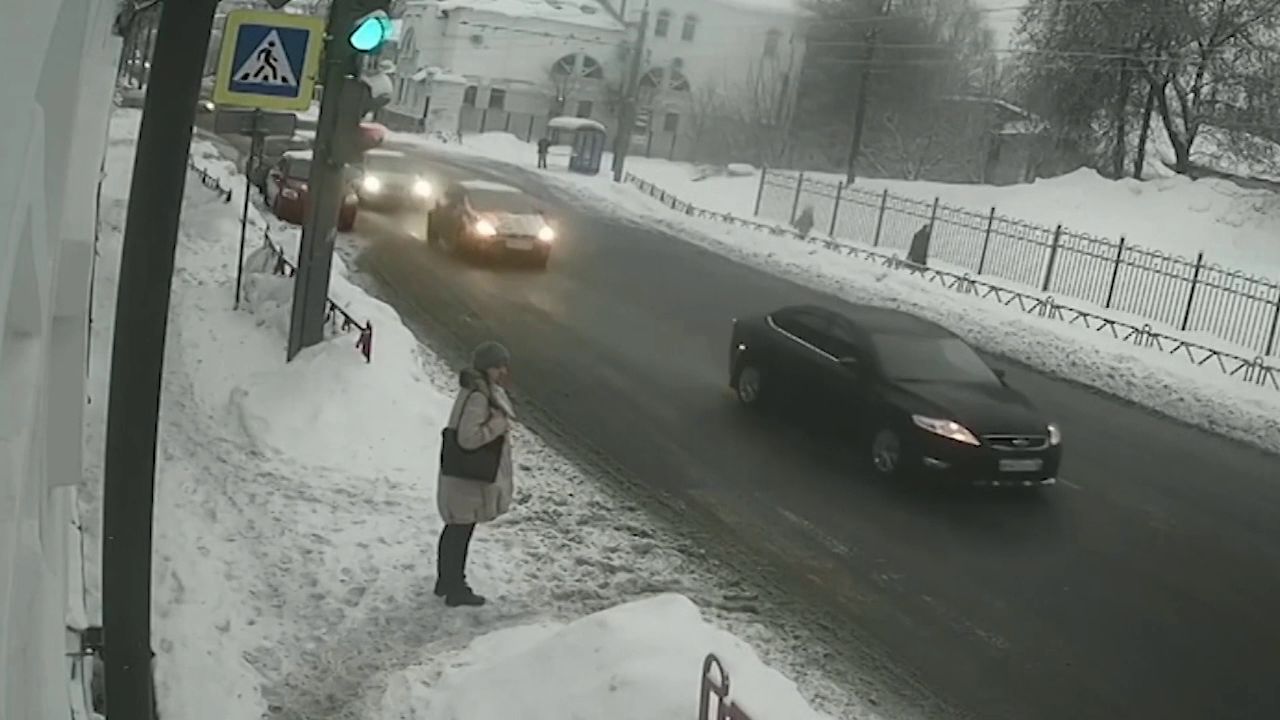 Суд поставил точку в истории женщины, на которую рухнула снежная глыба