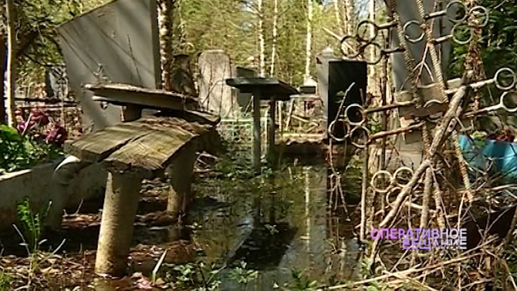 В Ростове криминальная парочка обворовывала кладбища