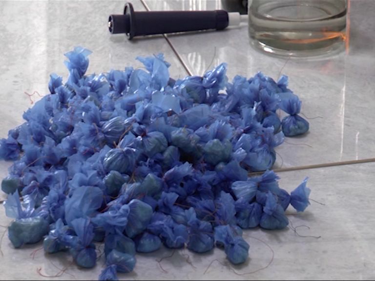 Полицейские изъяли у 31-летнего мужчины более полутора килограммов героина