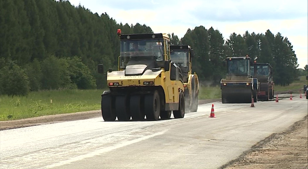 Депутаты и общественники проверили, как ремонтируют ивановскую трассу
