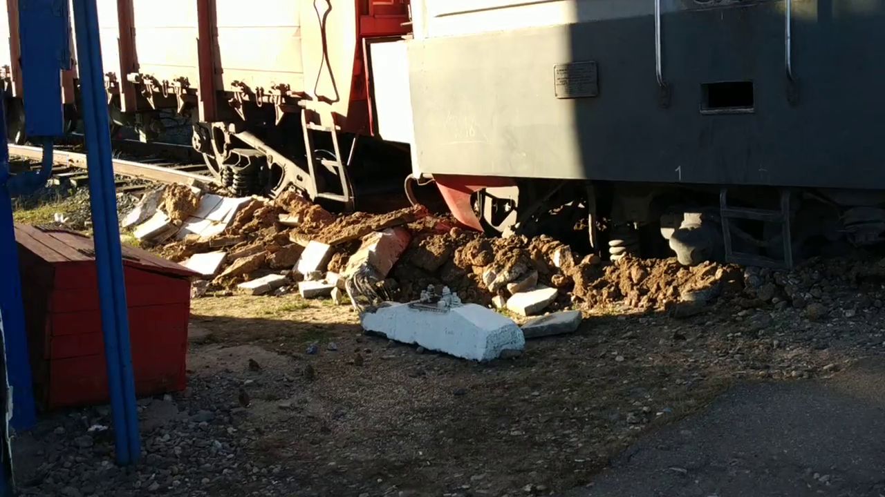 ВИДЕО: Под Ярославлем «товарняк» сошел с рельсов