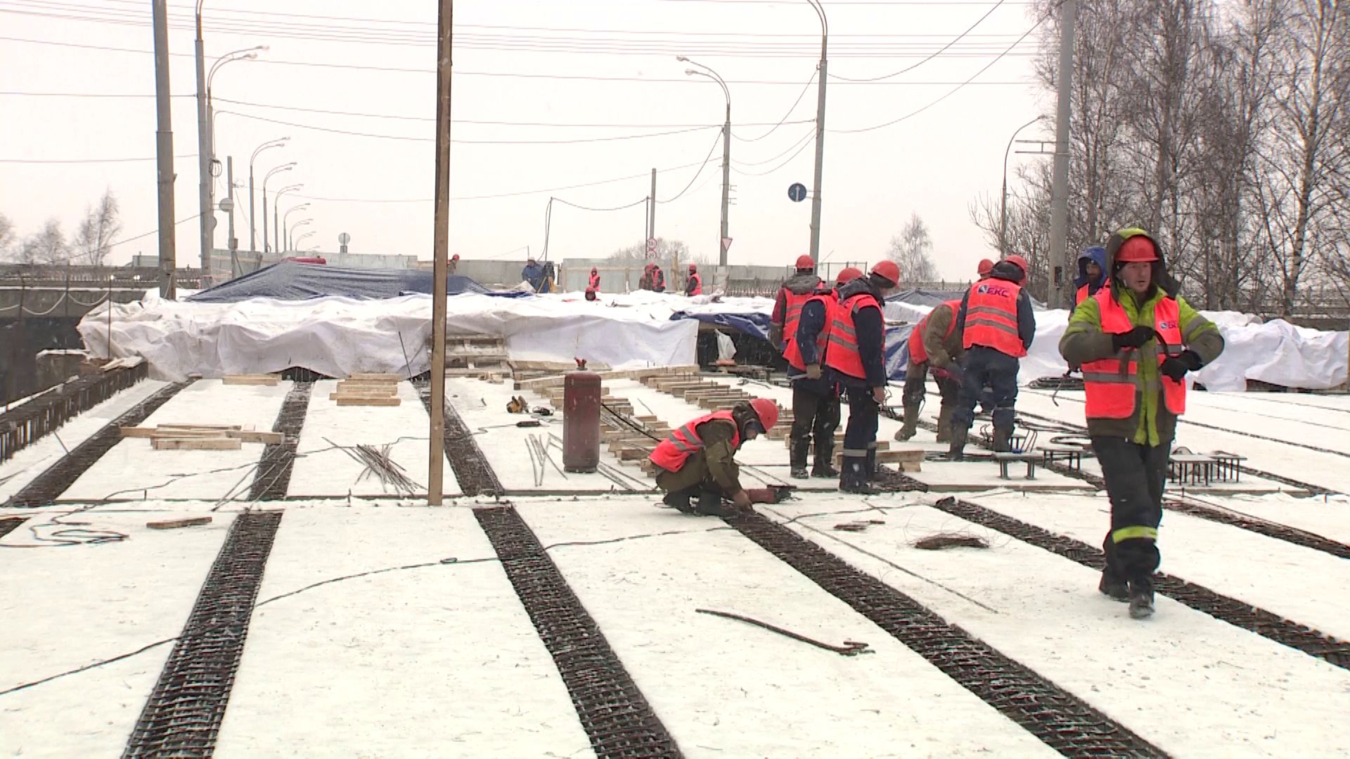 Сквозное движение на Добрынинском мосту планируют запустить уже в конце апреля