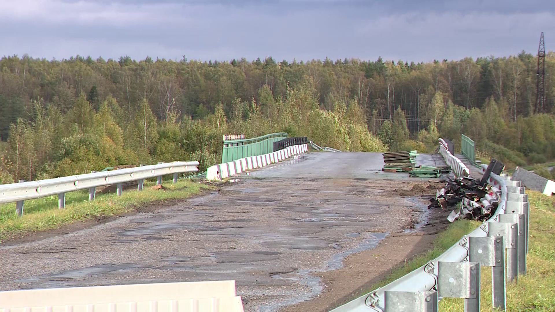 В Ярославском районе начался ремонт путепровода