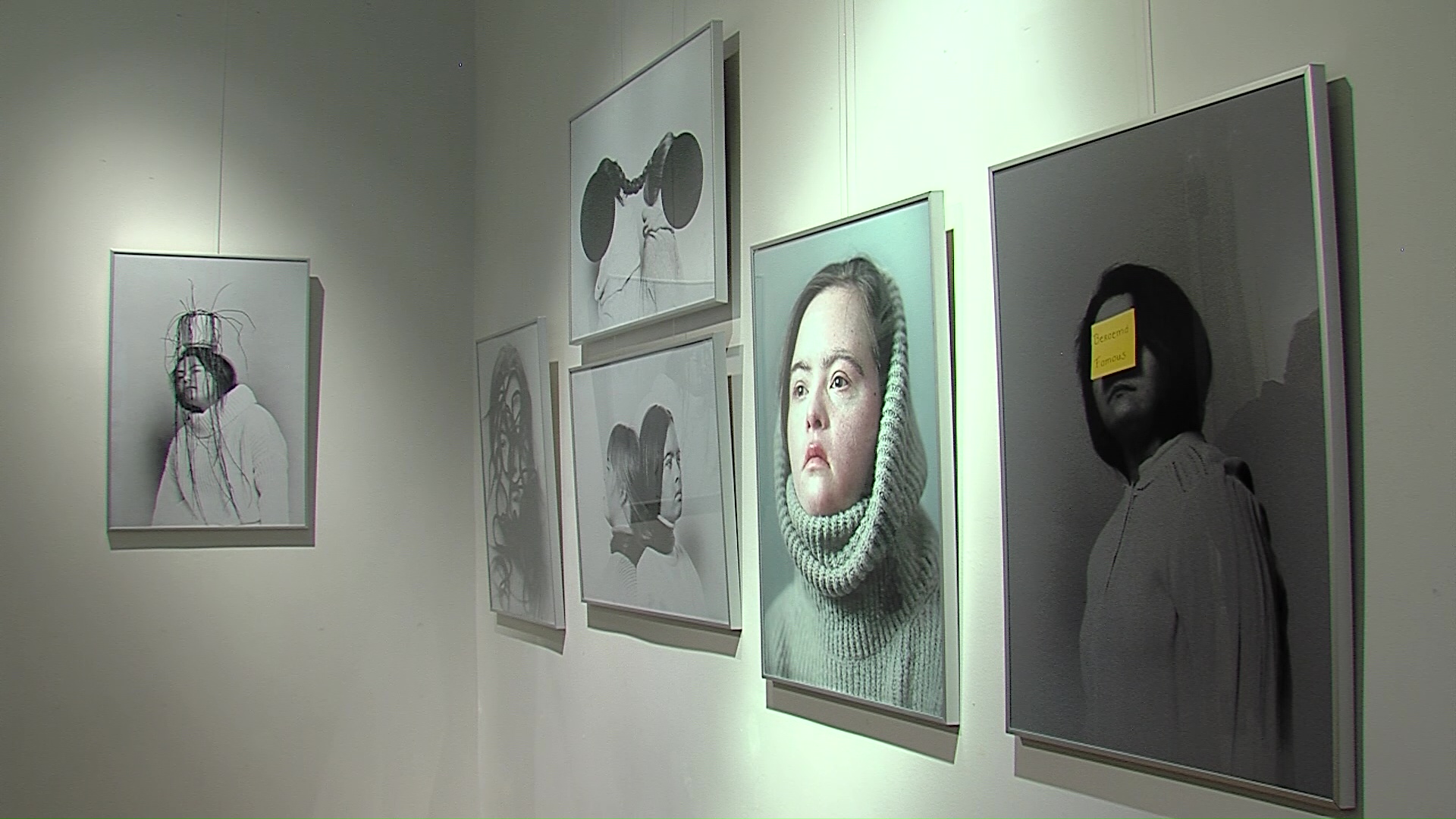 На международном форуме в Петербурге открылась фотовыставка «Я здесь живу»