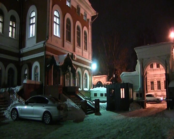 На Кирова в кафе у мужчины украли золотую цепочку