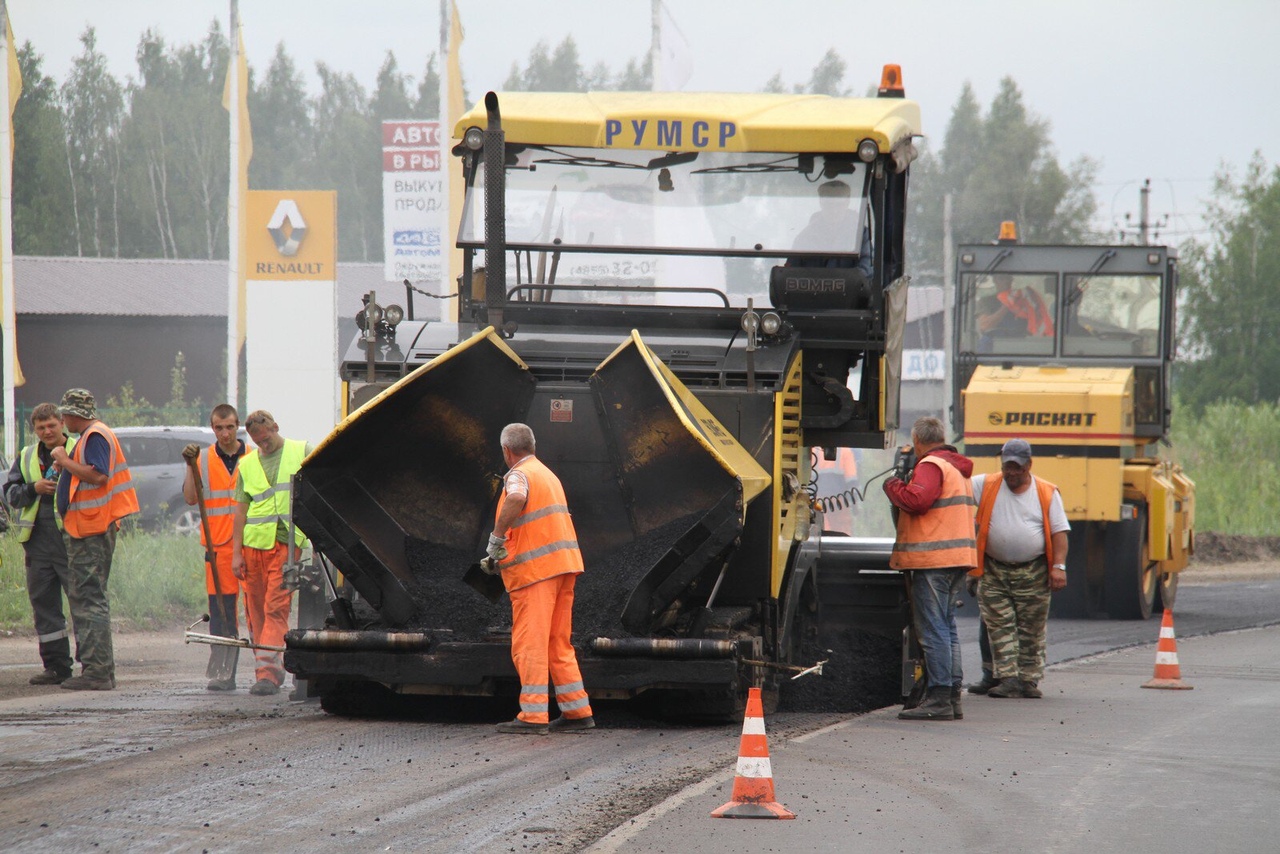 Дмитрий Миронов: «Ремонт дорог в Рыбинске идет полным ходом»