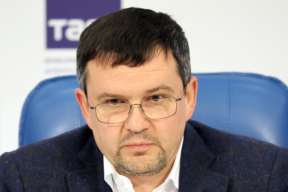 Глава «Почты России» рассказал о дронах, очередях, почтальонах и битве за рынок