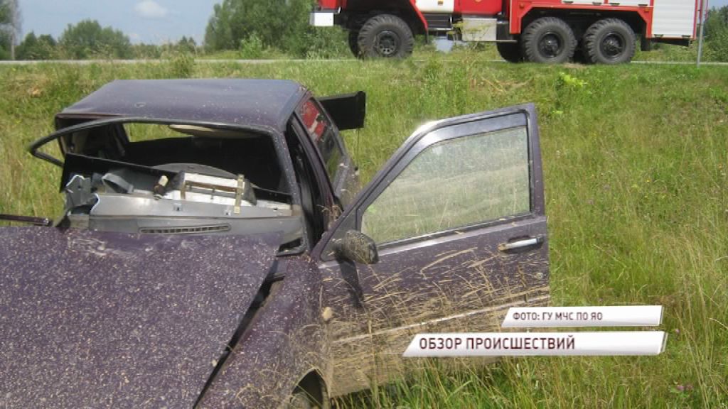 Два автомобиля столкнулись у деревни Лискино: один человек погиб