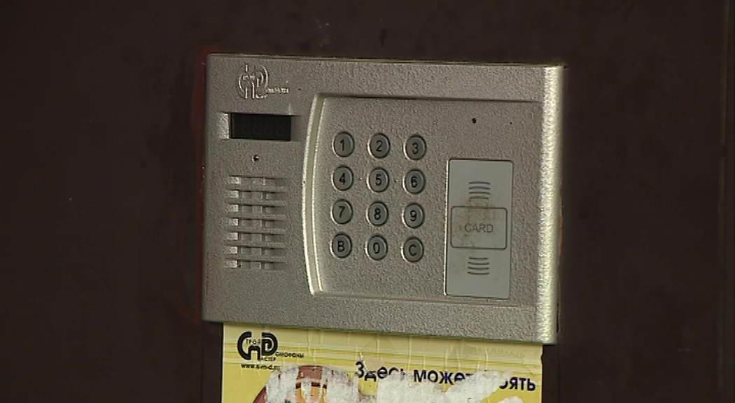 Домофон один, а квитанции две: в ЕИРЦ объяснили брагинцам, кому все-таки платить за домофон