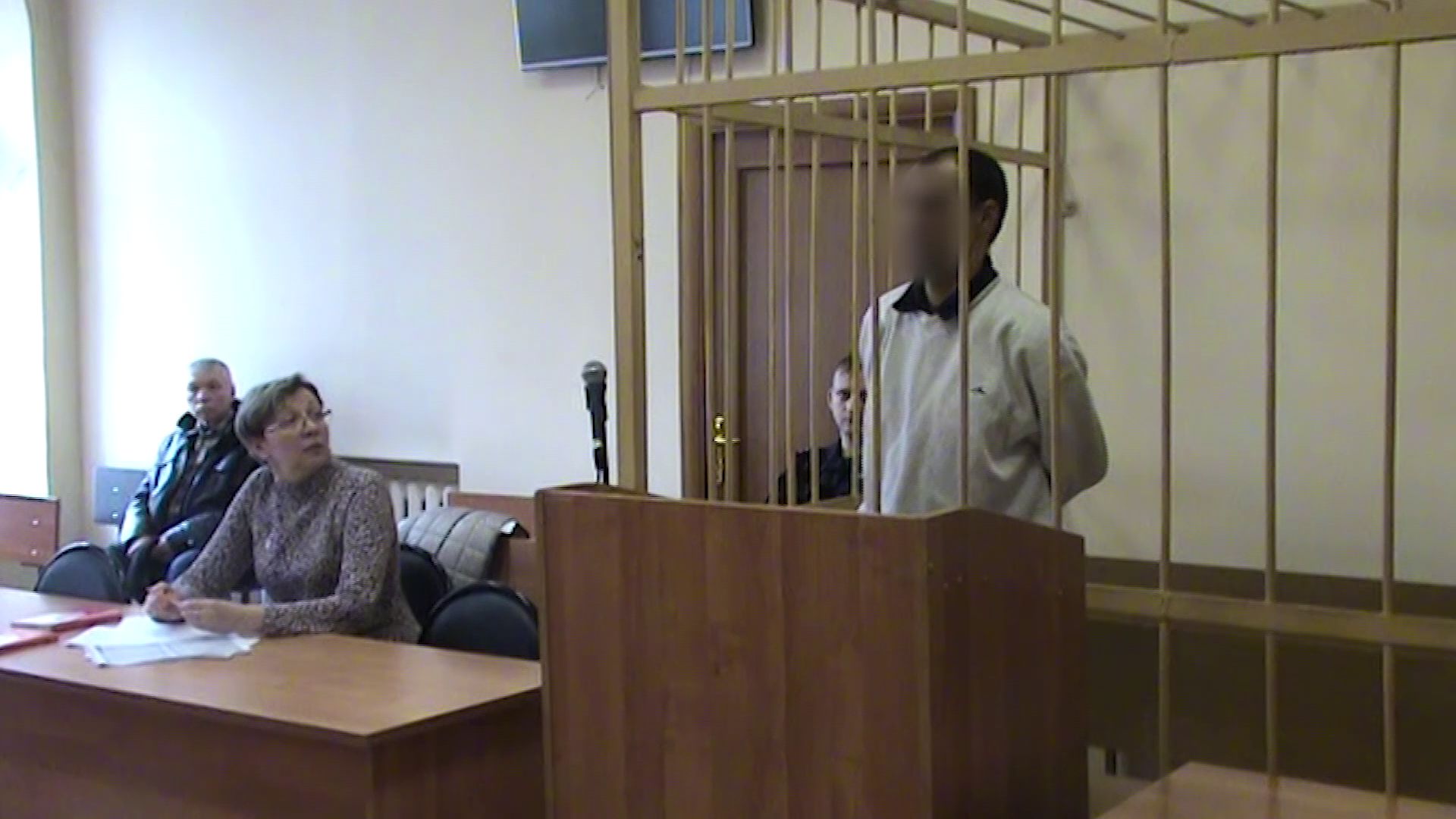 Мужчина едва не убил ярославца из-за 70-летней любовницы