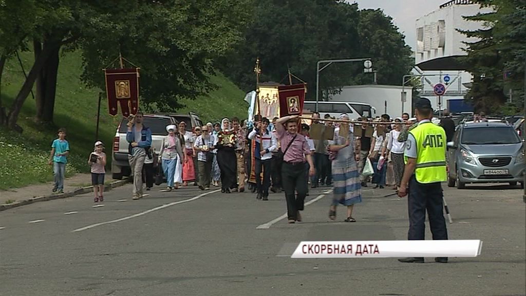 В Ярославле трагическую гибель царской семьи Романовых вспомнили крестным ходом