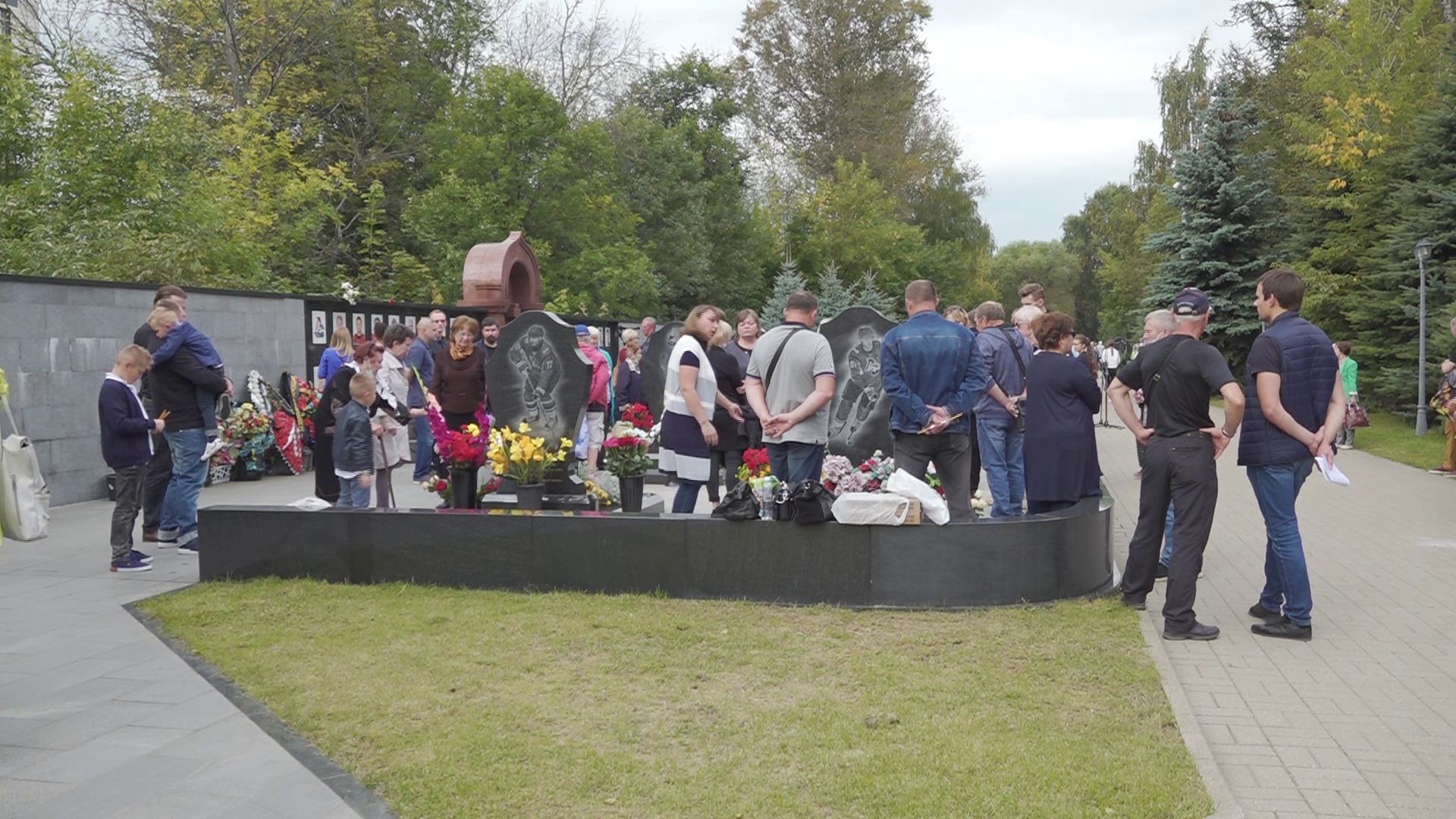 В Ярославле вспоминают игроков погибшего «Локомотива»