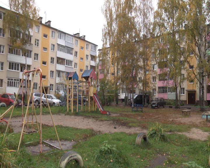 На Резинотехнике в рамках капремонта преобразились сразу три многоэтажки